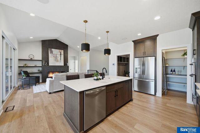 9134 Marbella Drive, Lincoln, NE 68520