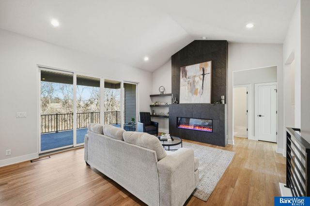 9134 Marbella Drive, Lincoln, NE 68520