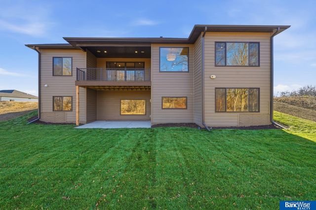 9134 Marbella Drive, Lincoln, NE 68520