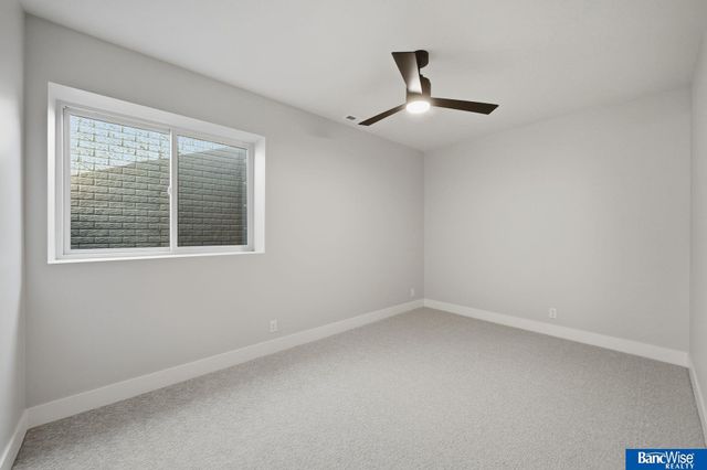 9134 Marbella Drive, Lincoln, NE 68520