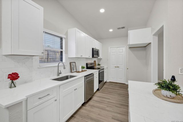 6007 Valley Forge, San Antonio, TX 78233