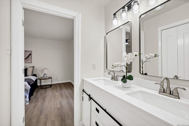 6007 Valley Forge, San Antonio, TX 78233