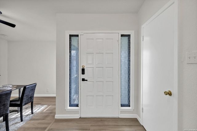 6007 Valley Forge, San Antonio, TX 78233