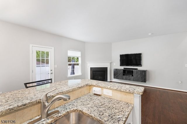 45 Washington Square Cir, Washington Boro, NJ 07882