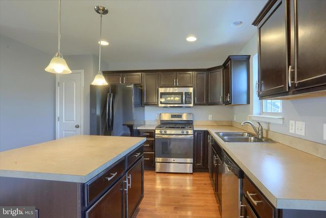 723 JONATHAN COURT, Mechanicsburg, PA 17055