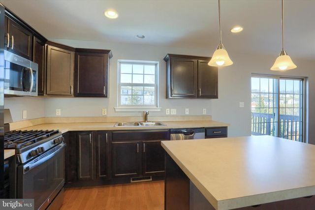 723 JONATHAN COURT, Mechanicsburg, PA 17055