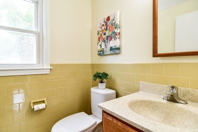 19 Swanson Road, Framingham, MA 01701