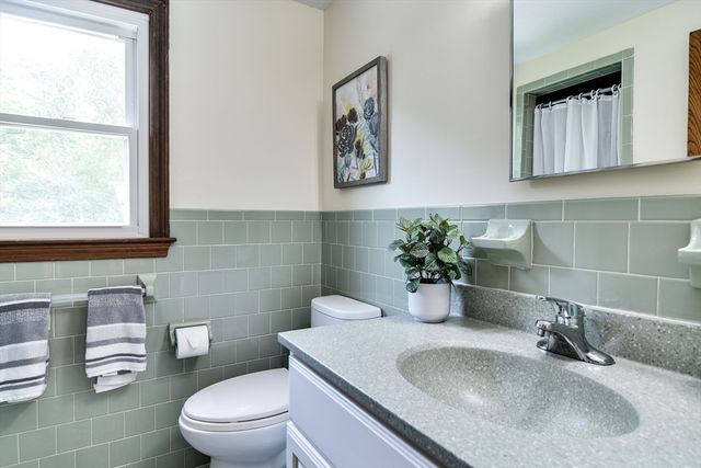 19 Swanson Road, Framingham, MA 01701