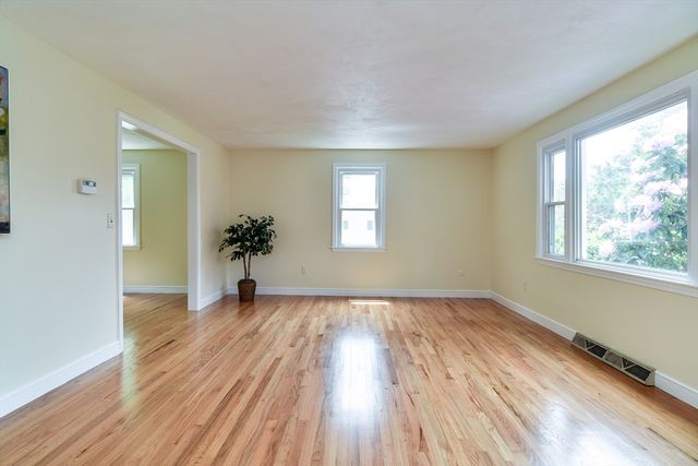 19 Swanson Road, Framingham, MA 01701