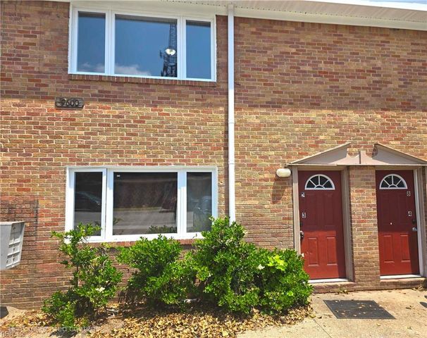 9600 11th Bay St Apt 7, Norfolk, VA 23518