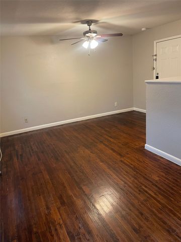 4815 Live Oak Street 3, Dallas, TX 75204