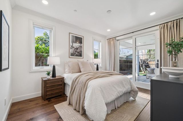 3011 Bryant Street, Palo Alto, CA 94306