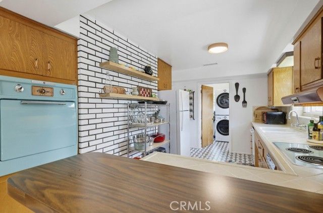 1010 W 21st Street, Santa Ana, CA 92706