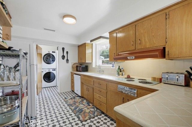 1010 W 21st Street, Santa Ana, CA 92706