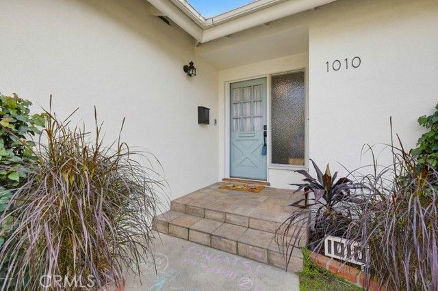 1010 W 21st Street, Santa Ana, CA 92706