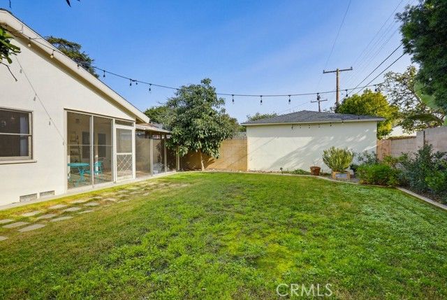 1010 W 21st Street, Santa Ana, CA 92706