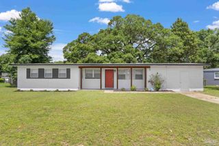 8 Goodman Ln, Pensacola, FL 32506