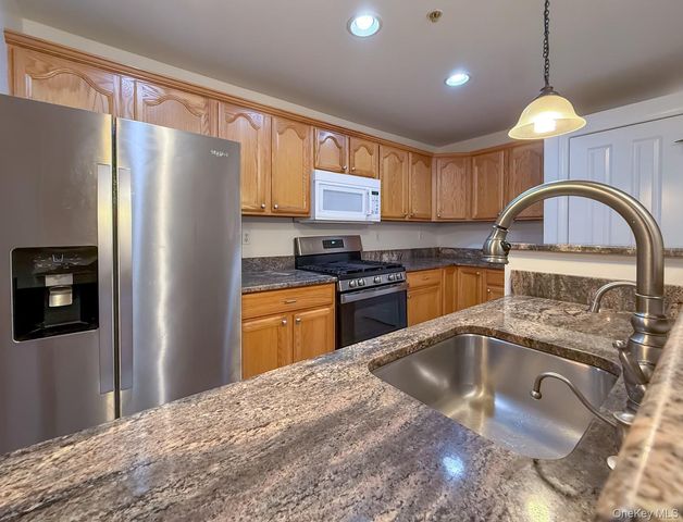 212 Viewpoint Terrace, Peekskill, NY 10566