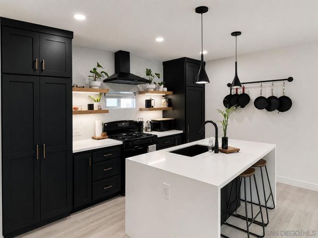 766 N Grape St, Escondido, CA 92025