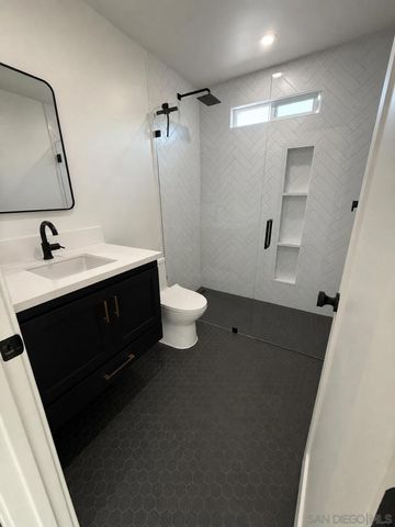 766 N Grape St, Escondido, CA 92025