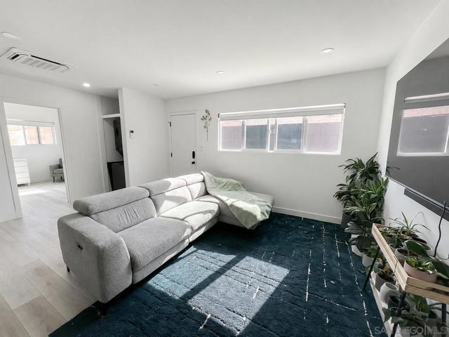 766 N Grape St, Escondido, CA 92025