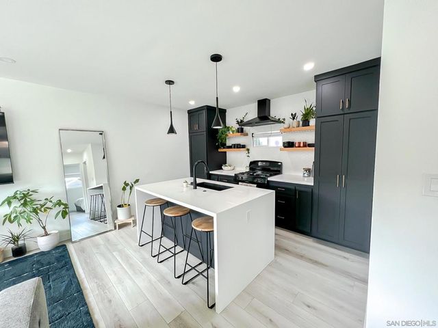 766 N Grape St, Escondido, CA 92025