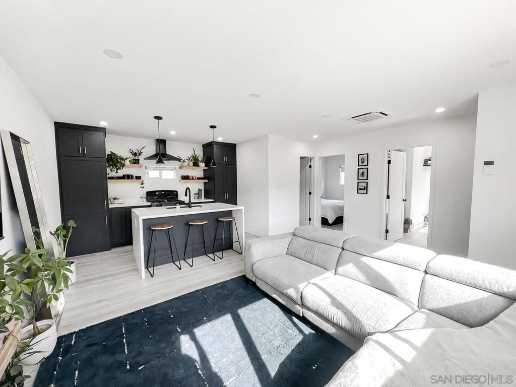 766 N Grape St, Escondido, CA 92025