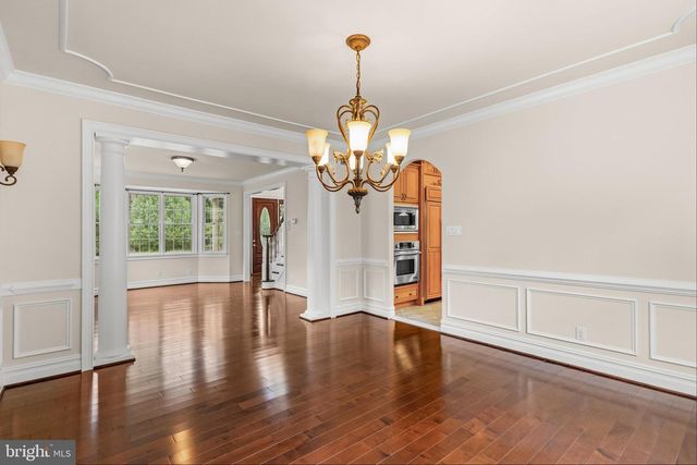 1 BARNEY LN, Voorhees, NJ 08043