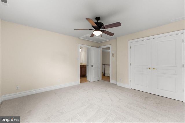1 BARNEY LN, Voorhees, NJ 08043
