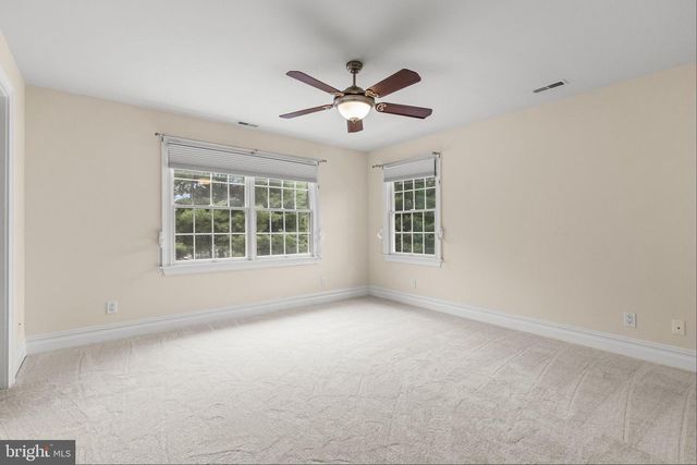 1 BARNEY LN, Voorhees, NJ 08043