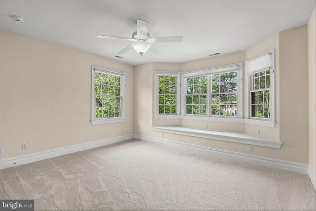 1 BARNEY LN, Voorhees, NJ 08043