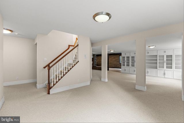 1 BARNEY LN, Voorhees, NJ 08043
