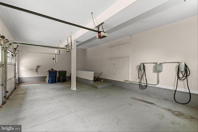 1 BARNEY LN, Voorhees, NJ 08043