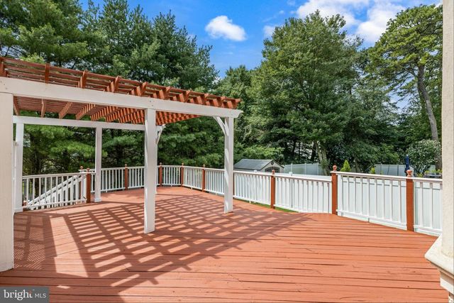 1 BARNEY LN, Voorhees, NJ 08043