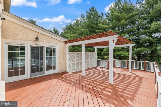 1 BARNEY LN, Voorhees, NJ 08043