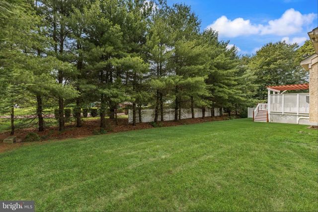 1 BARNEY LN, Voorhees, NJ 08043
