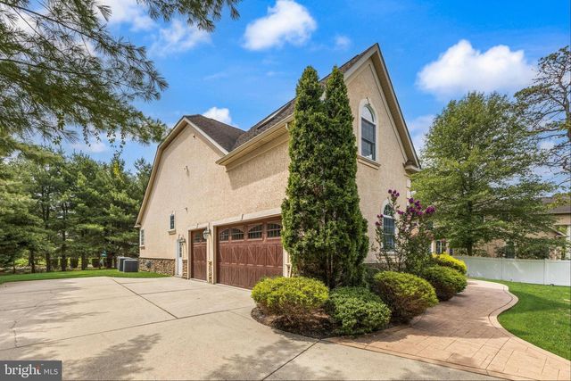 1 BARNEY LN, Voorhees, NJ 08043