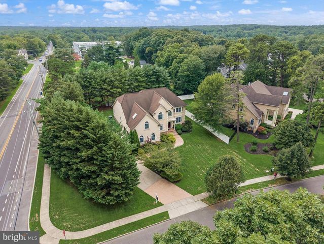 1 BARNEY LN, Voorhees, NJ 08043