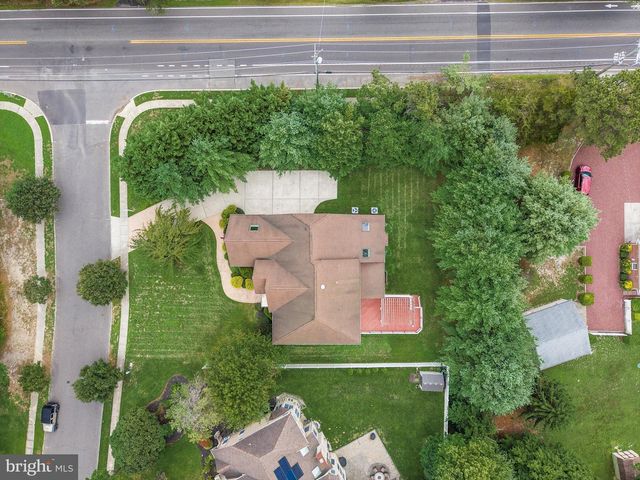 1 BARNEY LN, Voorhees, NJ 08043