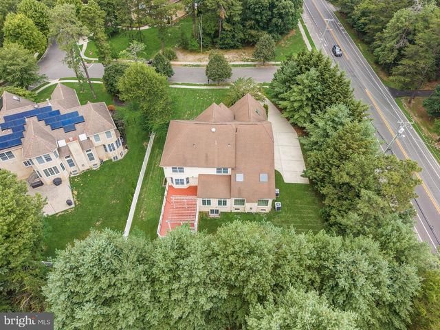 1 BARNEY LN, Voorhees, NJ 08043