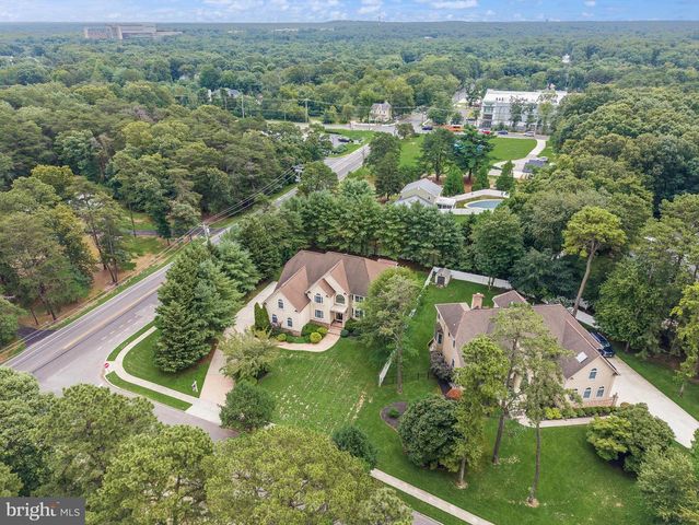 1 BARNEY LN, Voorhees, NJ 08043