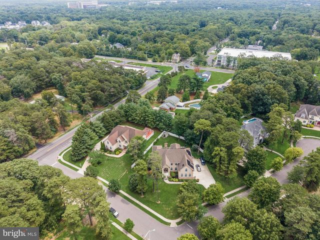 1 BARNEY LN, Voorhees, NJ 08043