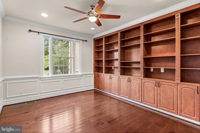 1 BARNEY LN, Voorhees, NJ 08043