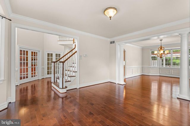 1 BARNEY LN, Voorhees, NJ 08043