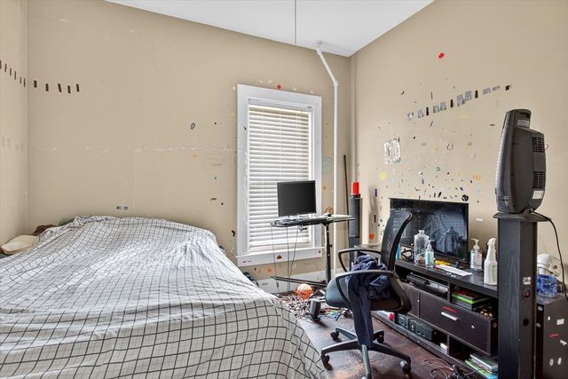 397 Ash St, Brockton, MA 02301