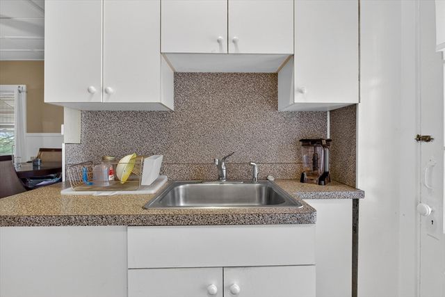 397 Ash St, Brockton, MA 02301