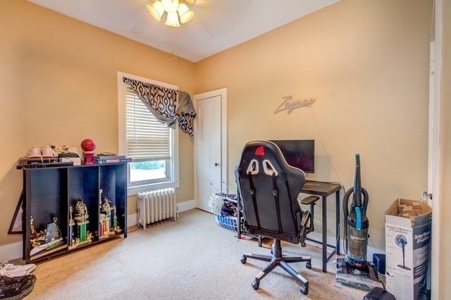 397 Ash St, Brockton, MA 02301