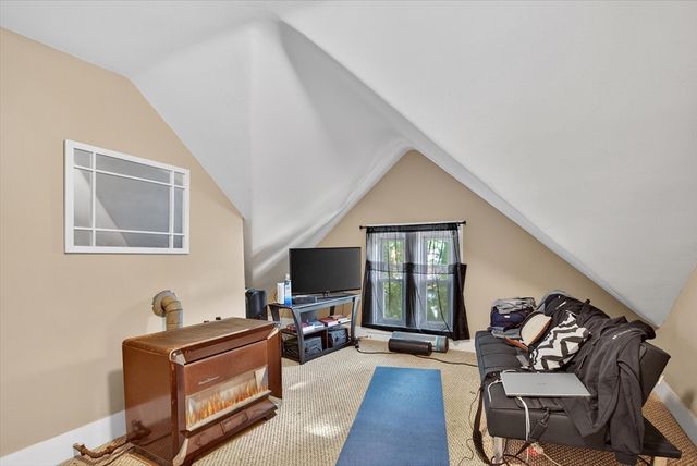 397 Ash St, Brockton, MA 02301