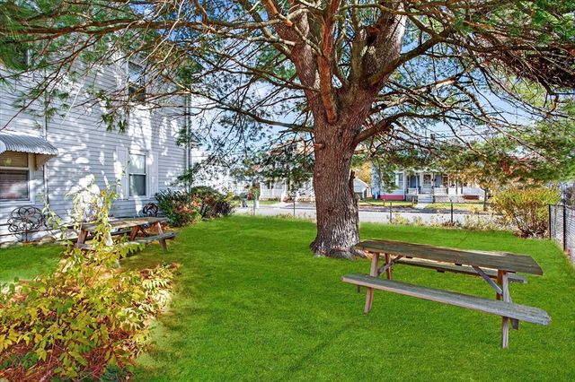 397 Ash St, Brockton, MA 02301