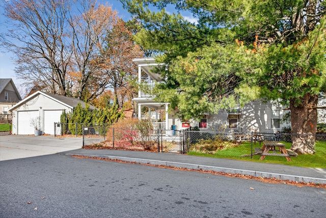 397 Ash St, Brockton, MA 02301